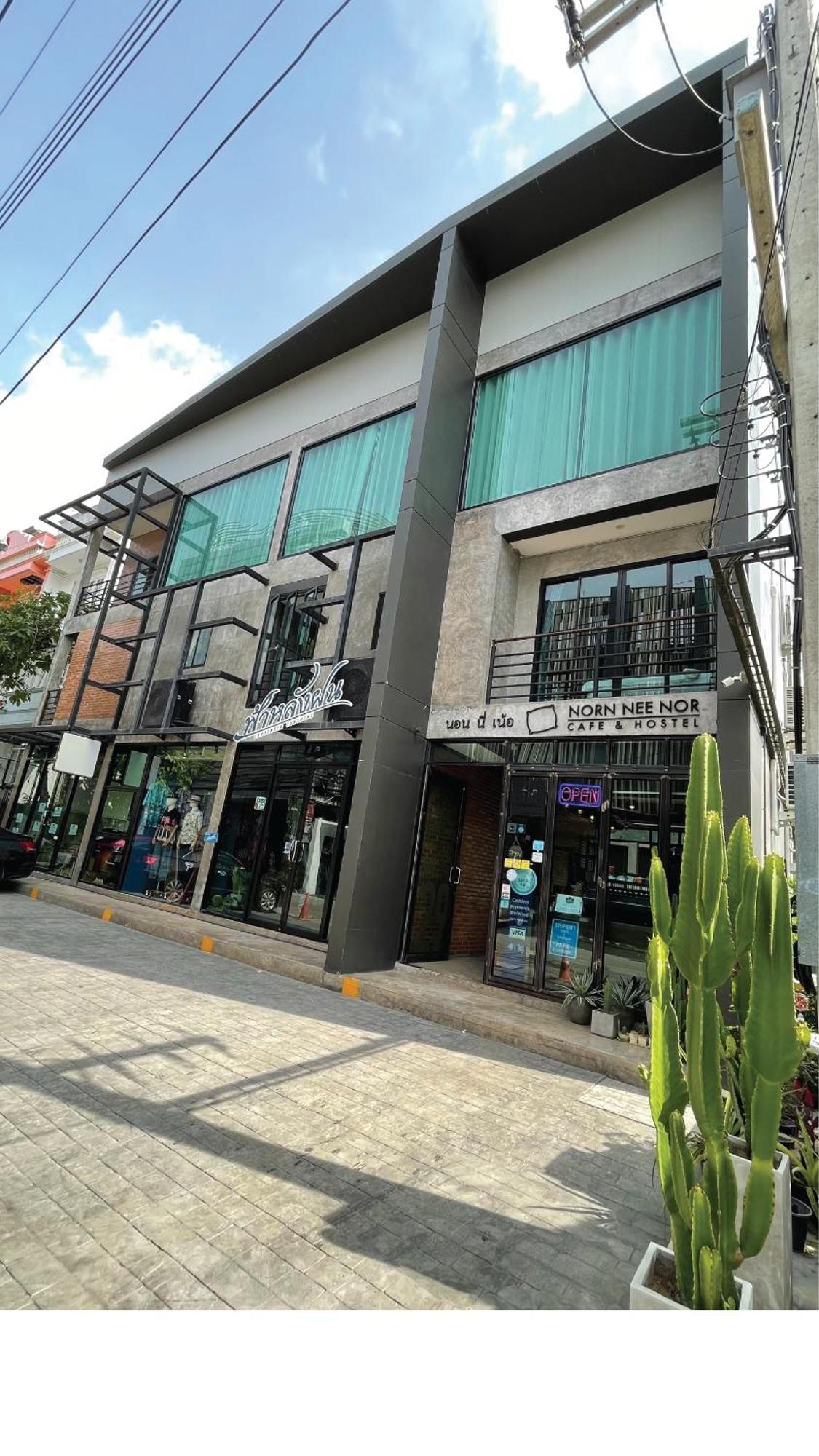 Hostel Norn Nee Nor Chiang Mai Zewnętrze zdjęcie