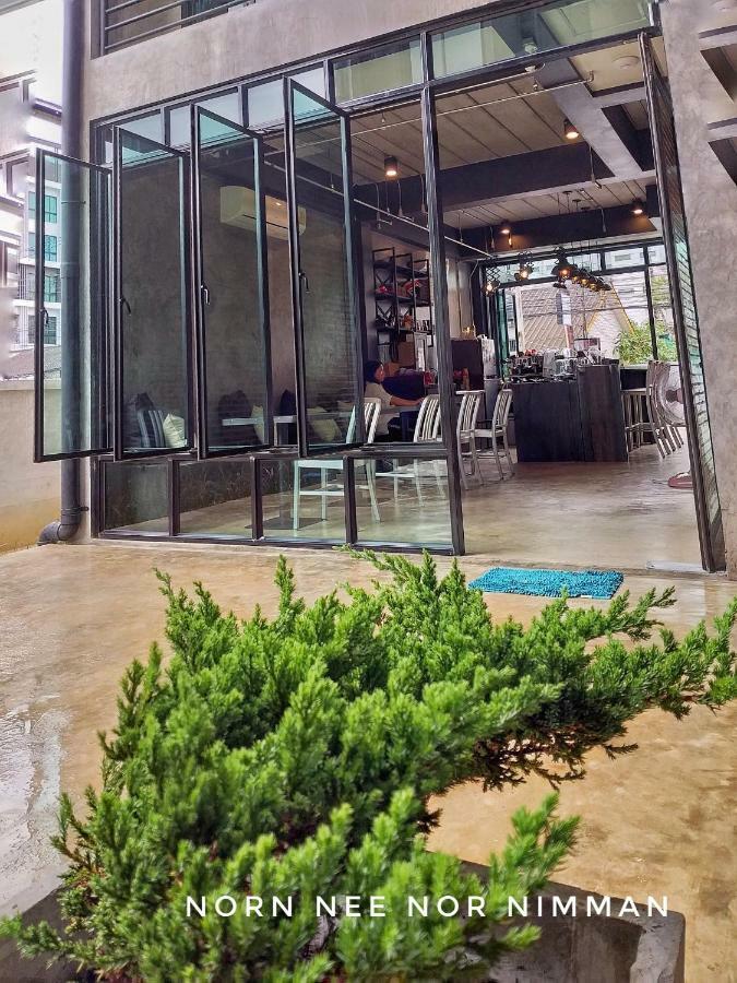 Hostel Norn Nee Nor Chiang Mai Zewnętrze zdjęcie