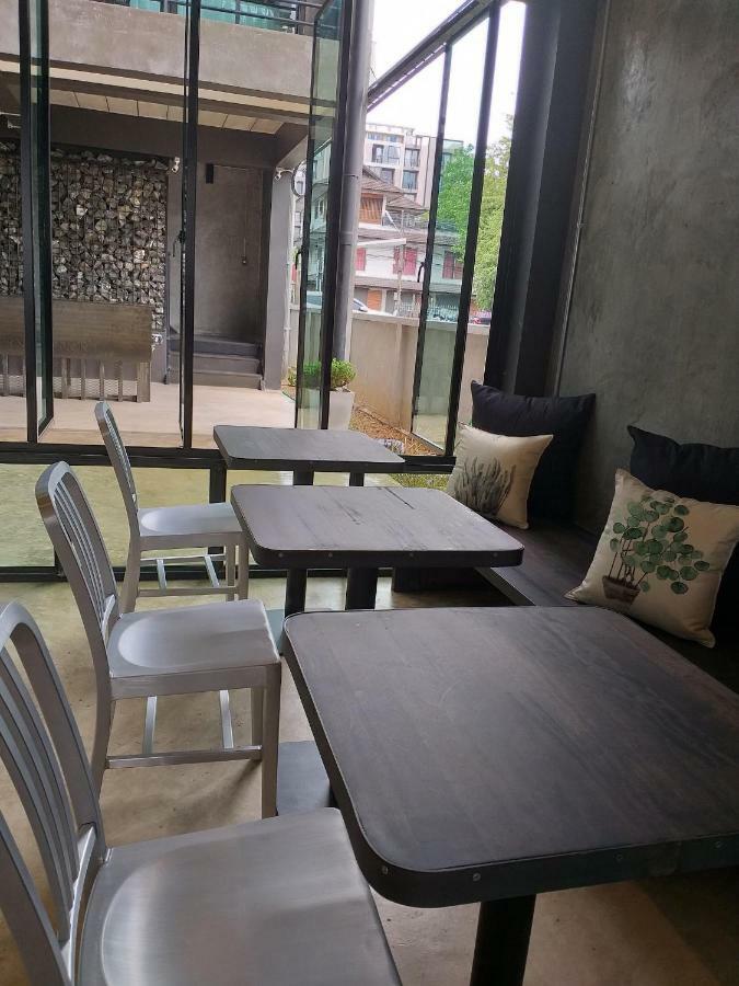 Hostel Norn Nee Nor Chiang Mai Zewnętrze zdjęcie